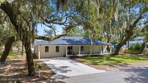 708 Myrtle Ave, GREEN COVE SPRINGS, FL, 32043-3032 | Card Image