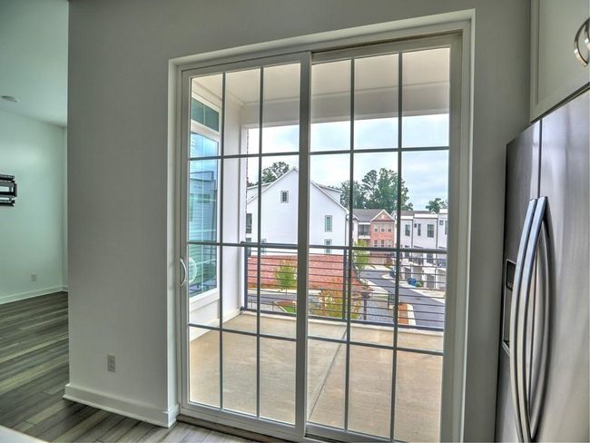 155 Devore Rd, Condo with 2 bedrooms, 1 bathrooms and 1 parking in Alpharetta GA | Image 21