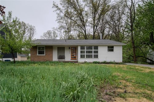 1986 Liberty Rd, Stow, OH, 44224-3426 | Card Image