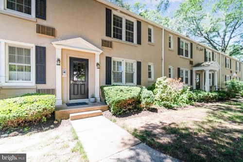 226-4-226 N Thomas St, ARLINGTON, VA, 22203-3619 | Card Image
