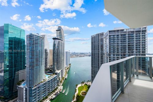 ph01-77 Se 5th St, Miami, FL, 33131-2507 | Card Image