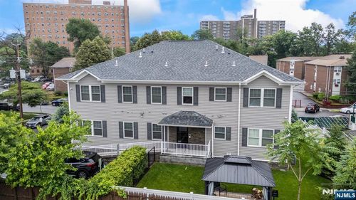 55 Watchung Ave, Belleville, NJ, 07109-1113 | Card Image