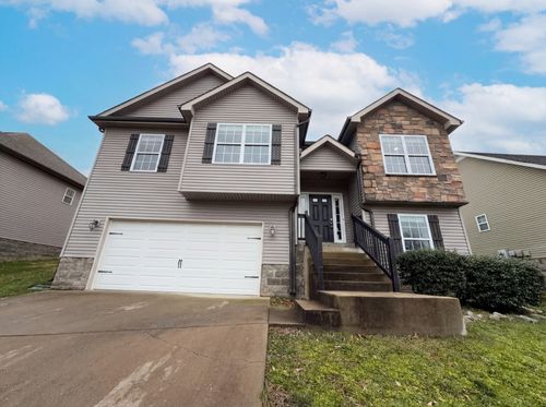 432 Leslie Wood Dr, Clarksville, TN, 37040-8692 | Card Image