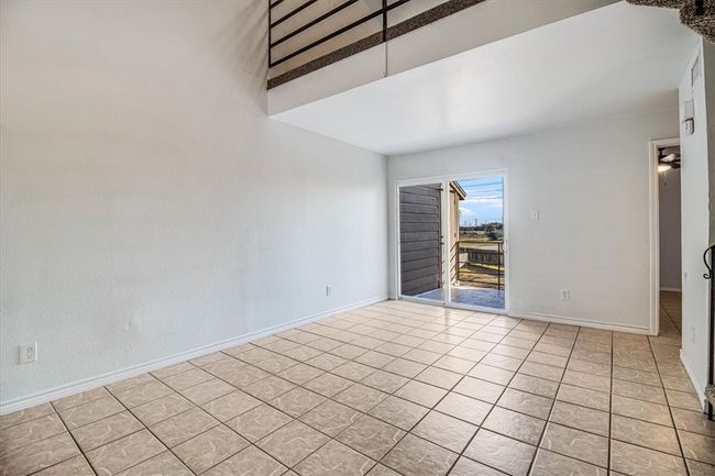 J - 7122 Premont Dr, Condo with 1 bedrooms, 1 bathrooms and 2 parking in Corpus Christi TX | Image 4
