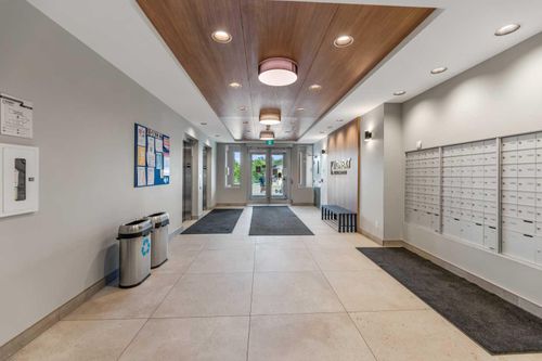 302-1605 17 Street Se, Calgary, AB, T2G2L7 | Card Image