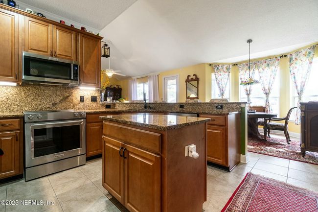 1267 Limpkin Ln, House other with 4 bedrooms, 3 bathrooms and null parking in MIDDLEBURG FL | Image 11