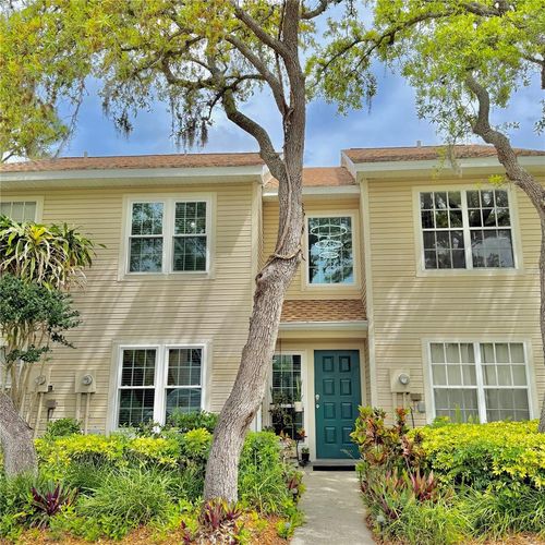 2122 Clover Hill Rd, PALM HARBOR, FL, 34683-1723 | Card Image