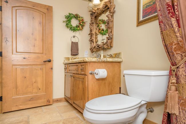 Upper Bath | Image 23