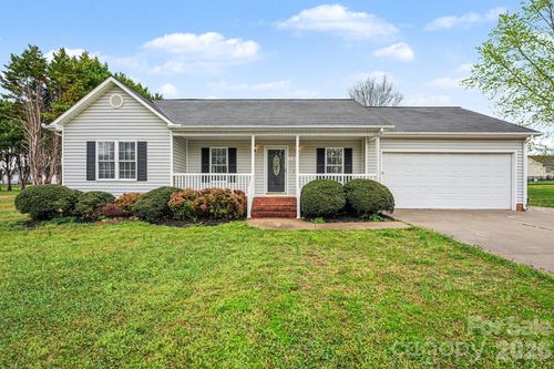 134 Clearview Rd, Statesville, NC, 28625-8994 | Card Image