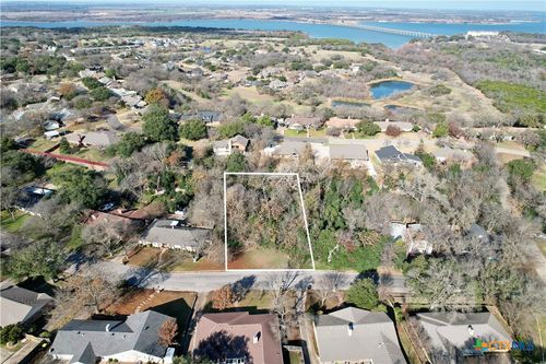 8217 Mosswood Dr, Woodway, TX, 76712-2407 | Card Image