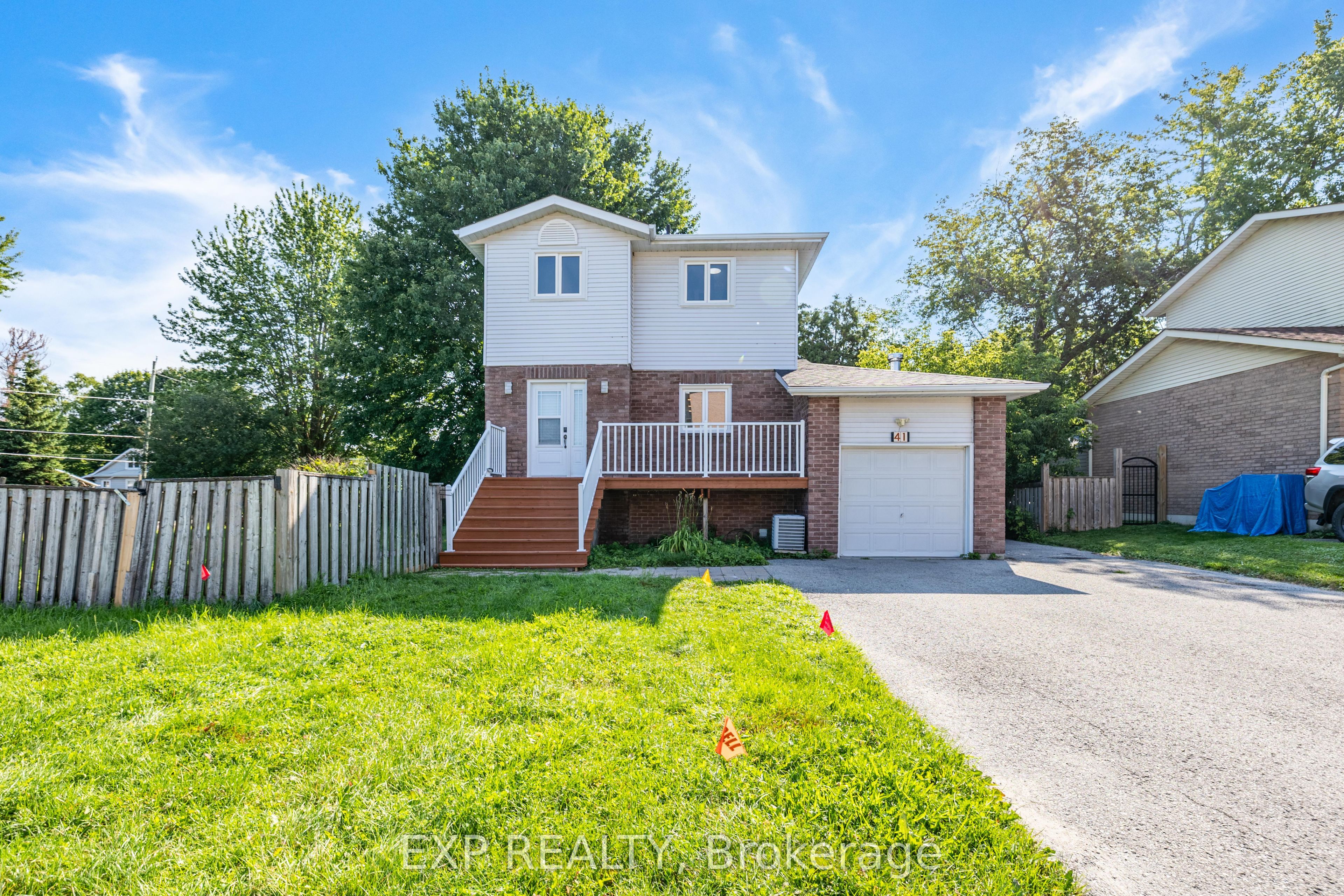 Residential in Georgina