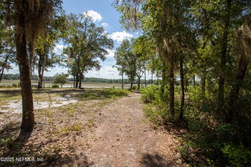 113 Serena Cir, MELROSE, FL, 32666-3021 | Card Image