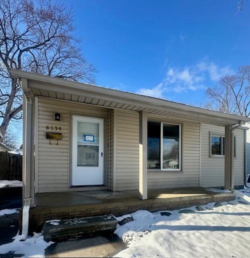 6474 Birch St, Taylor, MI, 48180-1754 | Card Image