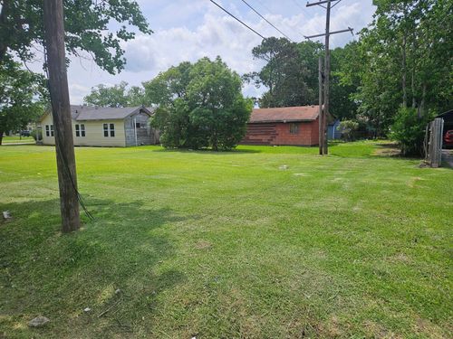 2517 18th St, Port Arthur, TX, 77640-3949 | Card Image