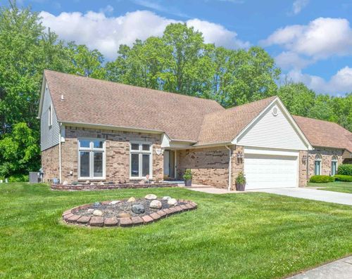 40219 Denbigh Dr, Sterling Heights, MI, 48310-6942 | Card Image