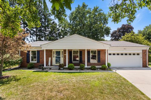 4 Stanford Pl, Champaign, IL, 61820-7620 | Card Image
