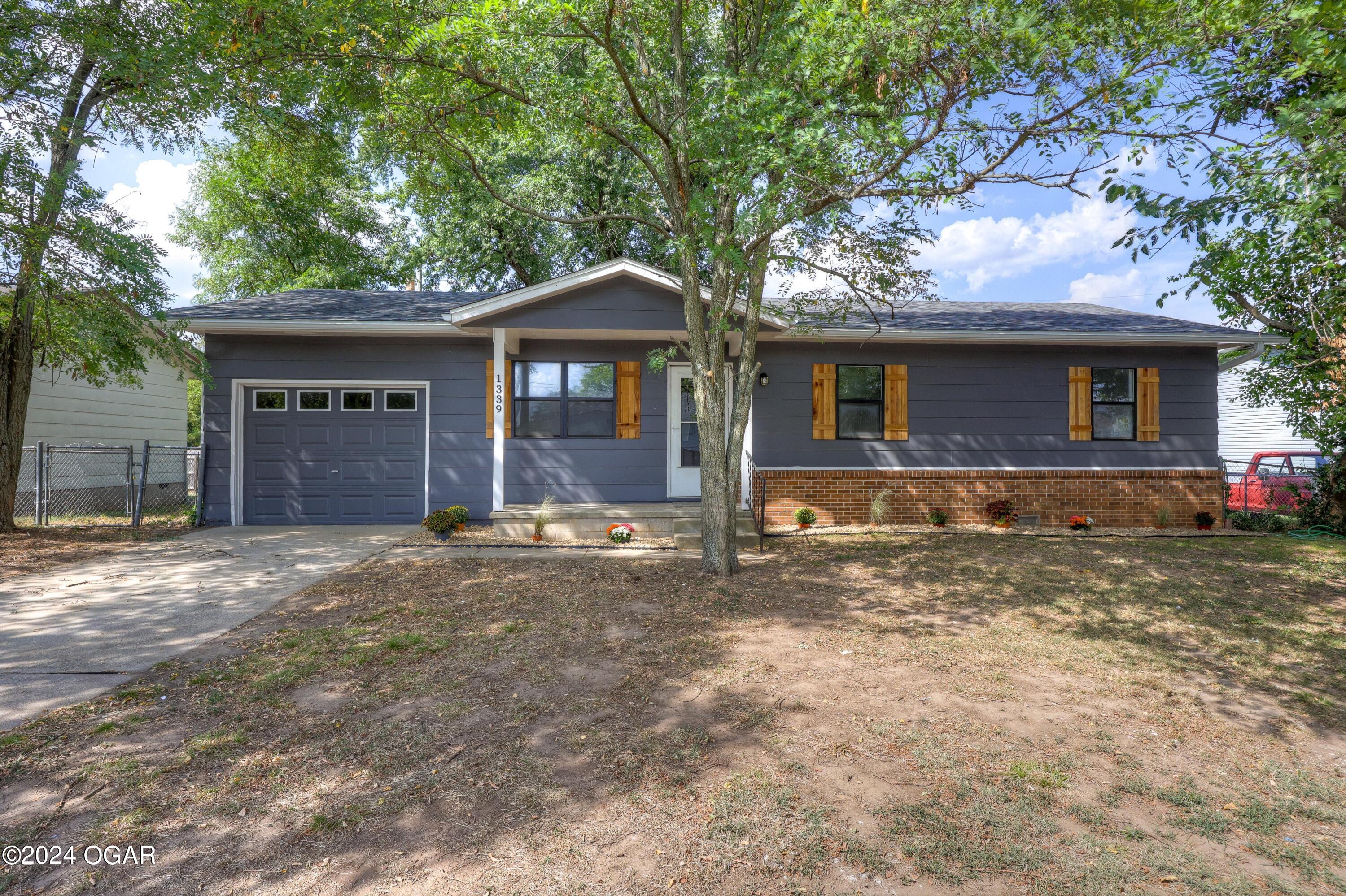 Kimberly Ln, Carthage, MO 64836