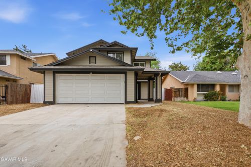 44933 17th St E, Lancaster, CA, 93535-2707 | Card Image