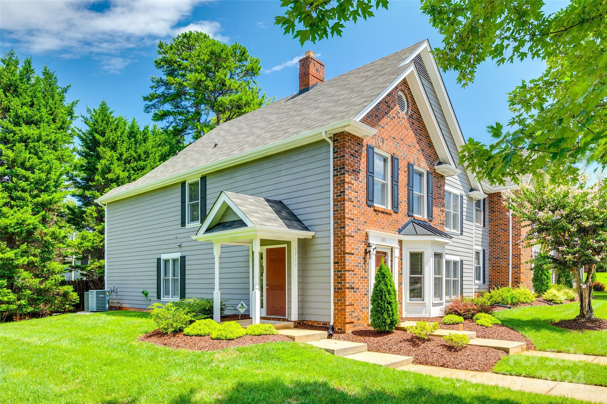 Robinwood Rd, Gastonia, NC 28054