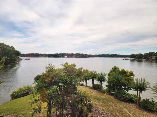 248 Periwinkle Ln, Lexington, NC, 27292-0014 | Card Image