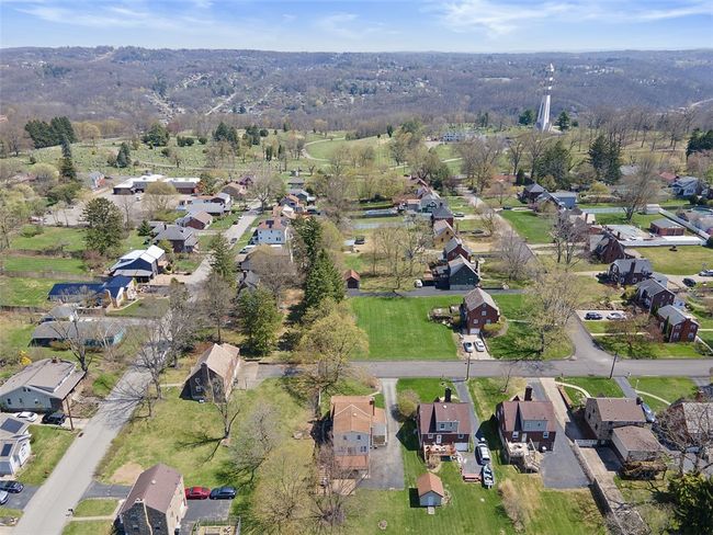 2707 Sherwood Rd, House other with 4 bedrooms, 3 bathrooms and 1 parking in Glenshaw PA | Image 37