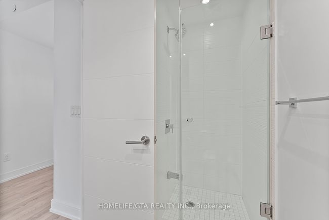 215 - 525 Adelaide St W, Condo with 3 bedrooms, 2 bathrooms and 1 parking in Toronto ON | Image 29