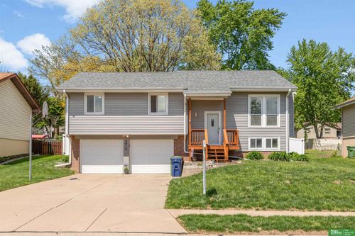 2612 Ponderosa Dr, Bellevue, NE, 68123-1507 | Card Image