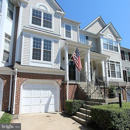 47690 Woolcott Sq, STERLING, VA, 20165-4747 | Card Image