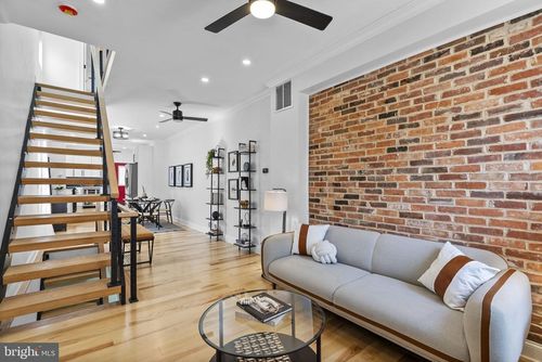 21 W Barney St, BALTIMORE, MD, 21230-4838 | Card Image