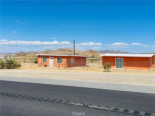 5827 Old Woman Springs Rd, Landers, CA, 92285 | Card Image