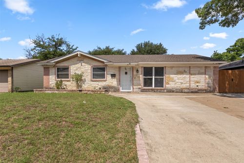 2009 Red Oak Dr, Irving, TX, 75060-6930 | Card Image