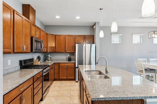 5831 Caldera Ridge Dr, House other with 4 bedrooms, 3 bathrooms and null parking in Lithia FL | Image 11