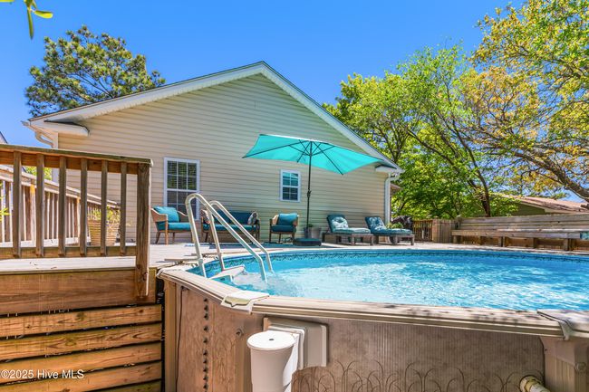 107 Ne 24 Th St, House other with 3 bedrooms, 2 bathrooms and null parking in Oak Island NC | Image 32