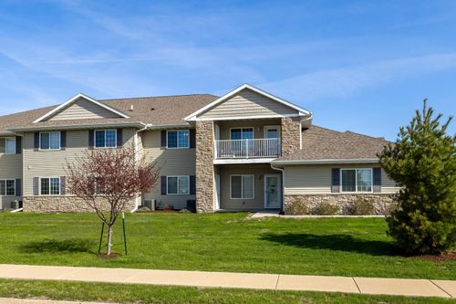 204-400 E Franklin Street, Eldridge, IA, 52748 | Card Image