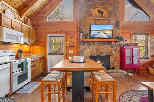 L40 - 87 Owltown Dr, House other with 2 bedrooms, 2 bathrooms and 2 parking in Ellijay GA | Image 8