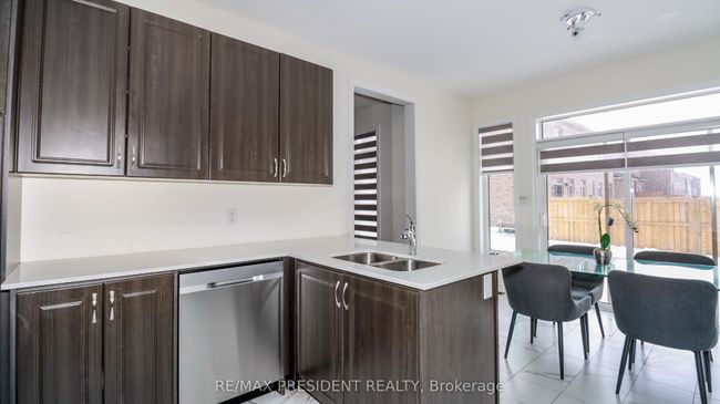 2214 Lozenby St, House other with 3 bedrooms, 3 bathrooms and 2 parking in Innisfil ON | Image 13
