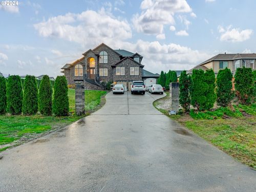 12023 Se 172nd Ave, Happy Valley, OR, 97086-8699 | Card Image