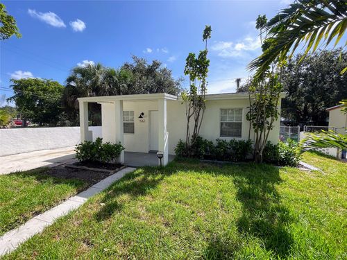 532 Nw 15th Ave, Fort Lauderdale, FL, 33311-8840 | Card Image