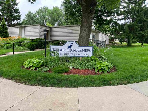unit-206-2416 Independence Ln, Madison, WI, 53704-3552 | Card Image