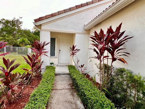 4280 Ironwood Ct, Weston, FL, 33331-3827 | Card Image