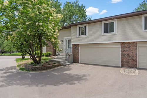 13906 Herald Way, Apple Valley, MN, 55124-6520 | Card Image