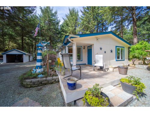 62196 Crown Point Rd, Coos Bay, OR, 97420-7606 | Card Image