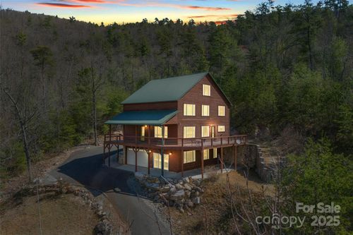 1140 Linville Dr, Marion, NC, 28752-6824 | Card Image