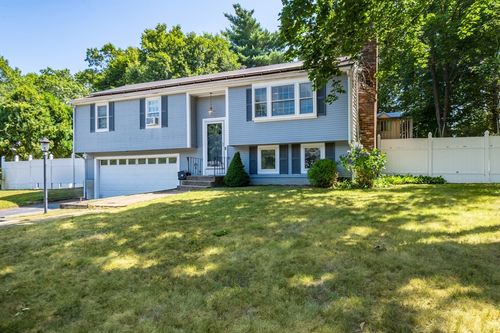 70 Flintlocke Dr, Plymouth, MA, 02360-5054 | Card Image
