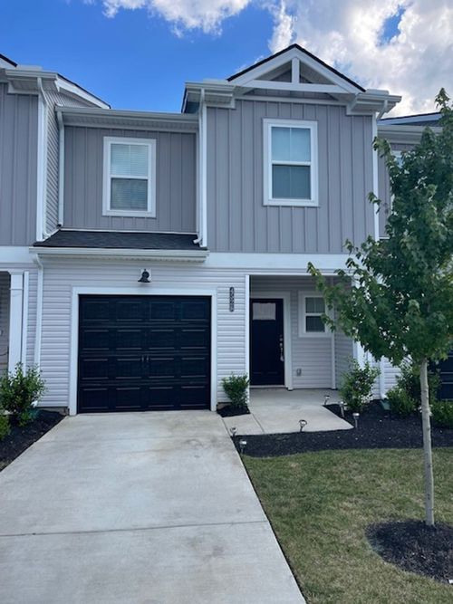 4528 Skywood Ln, Nashville, TN, 37207-3079 | Card Image
