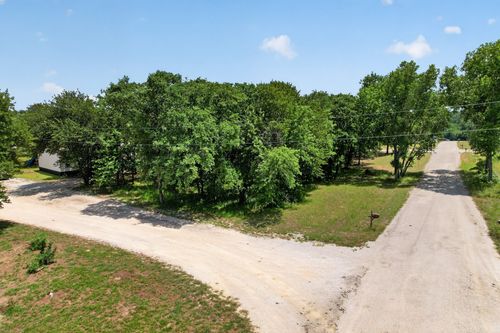 157 Adalida Ln, Springtown, TX, 76082-7273 | Card Image