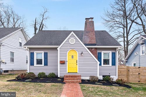 208 Philadelphia Pike, WILMINGTON, DE, 19809-3164 | Card Image