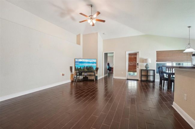 10711 Standing Stone Dr, House other with 3 bedrooms, 2 bathrooms and null parking in Wimauma FL | Image 21