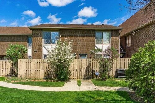 5417 Valley Ln E, Columbus, OH, 43231-3114 | Card Image