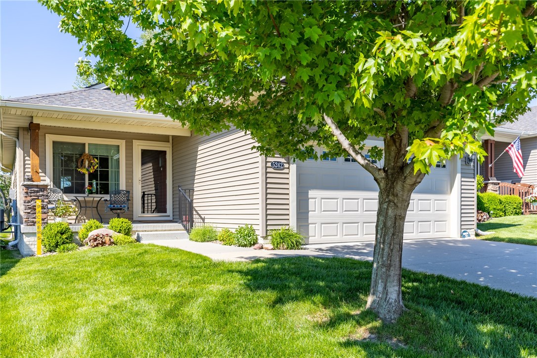 Windsor Ct, Pleasant Hill, IA 50327